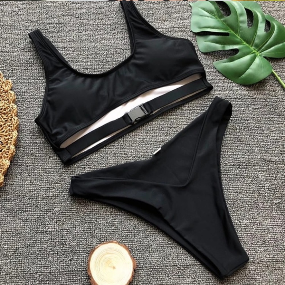 NEW! Brazilian Buckle Bikini - Picture 3 of 6